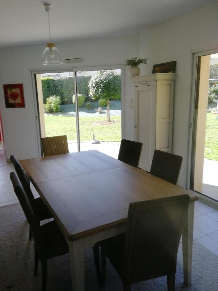 Chambres D'Hotes Chez Nanou La Puyfolaise - 1 Ou 2 Chambres Saint-Laurent-sur-Sèvre Eksteriør billede